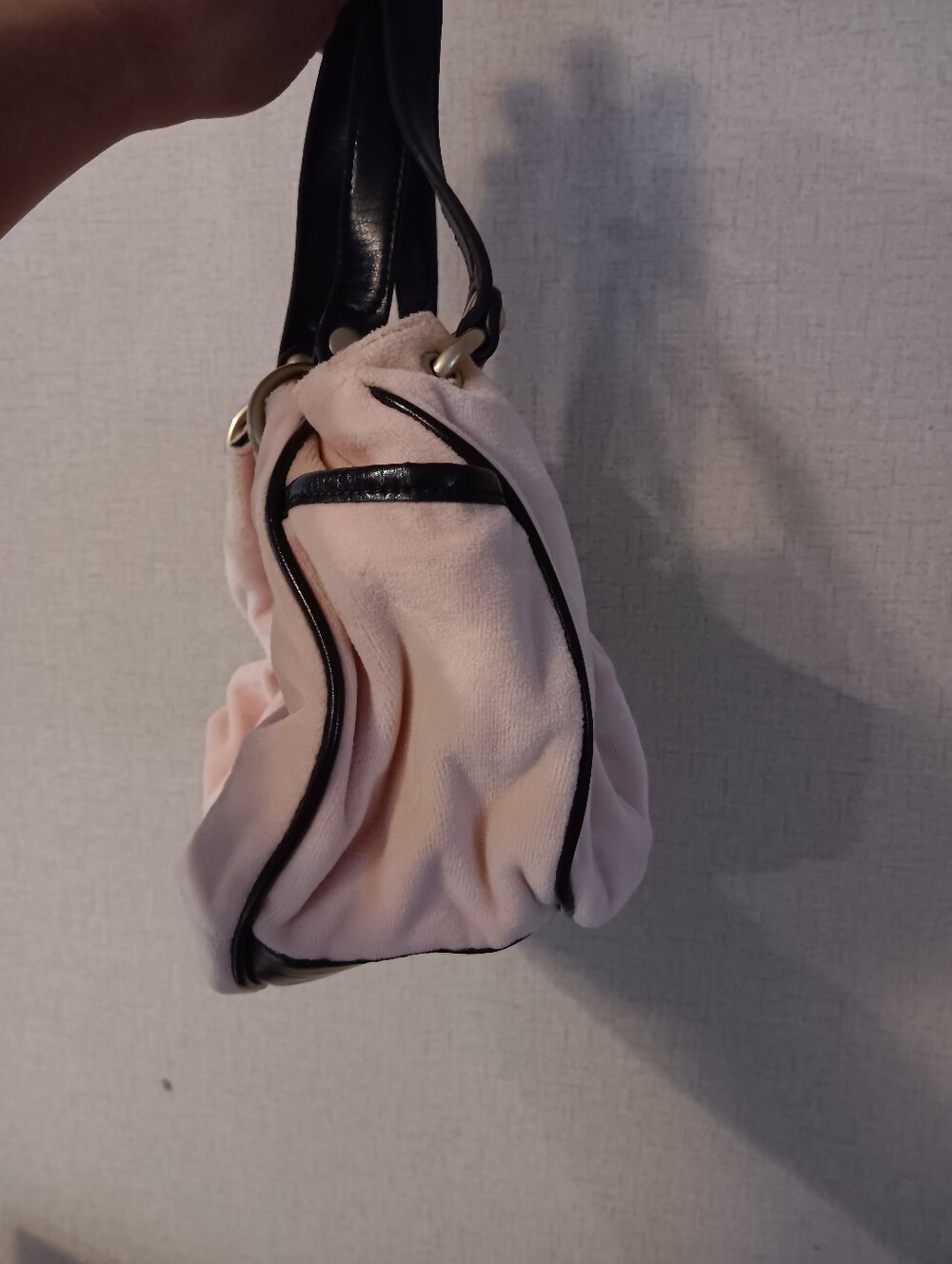 Y2k Cute Juicy Couture Pink Velvet Satchel with Black Handlesb - Picture 4 of 6